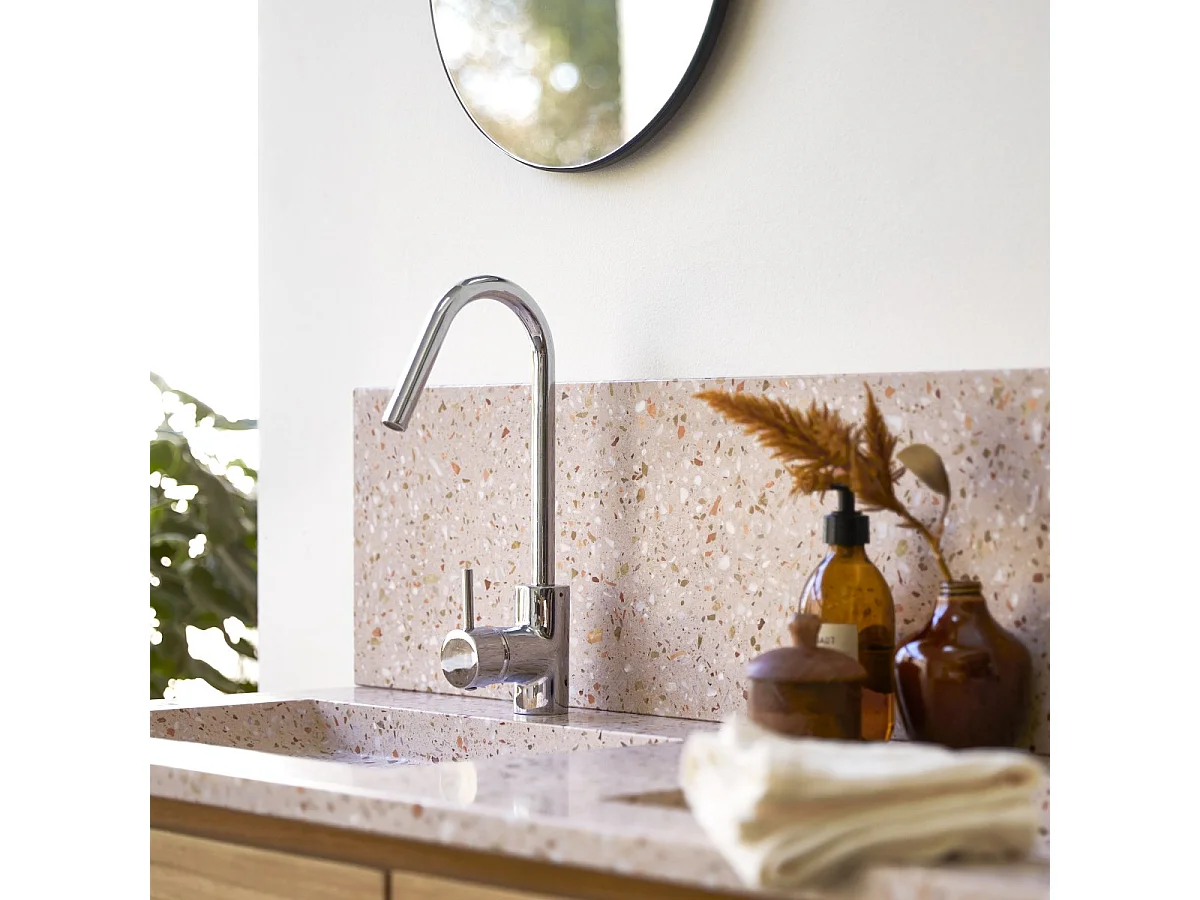 Paraschizzi Ava in battuto di terrazzo premium pink 120 cm