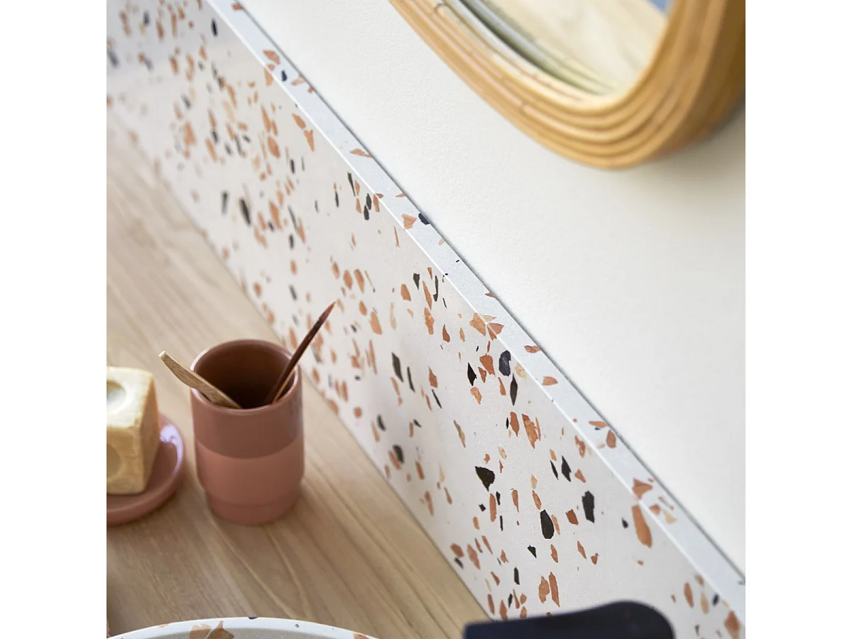 Fliesenspiegel Ava aus Premium-Terrazzo Brown 80 cm