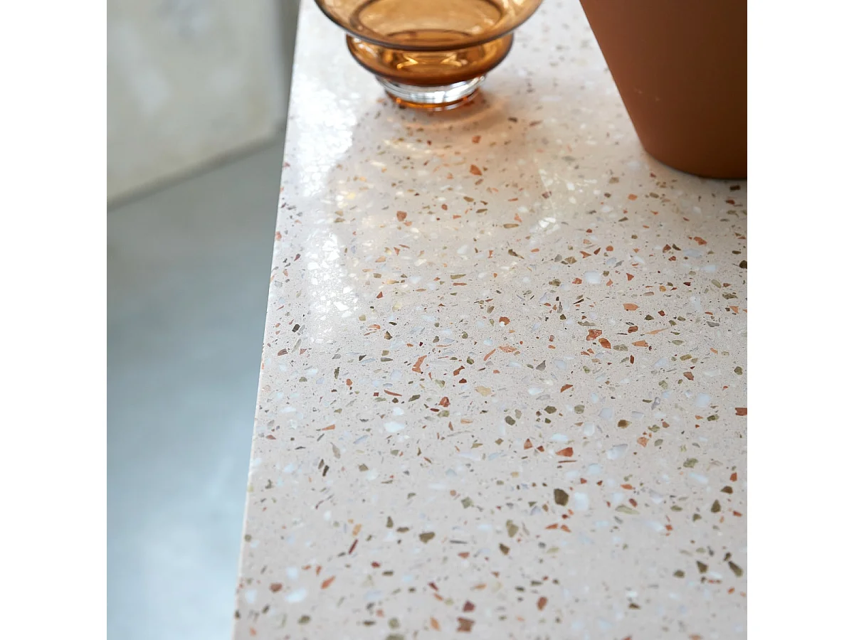 Niedriges Bücherregal Miho aus massivem Teakholz mit Premium-Terrazzo Pink