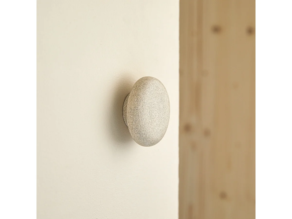 Patère ronde en terrazzo Eda, cream