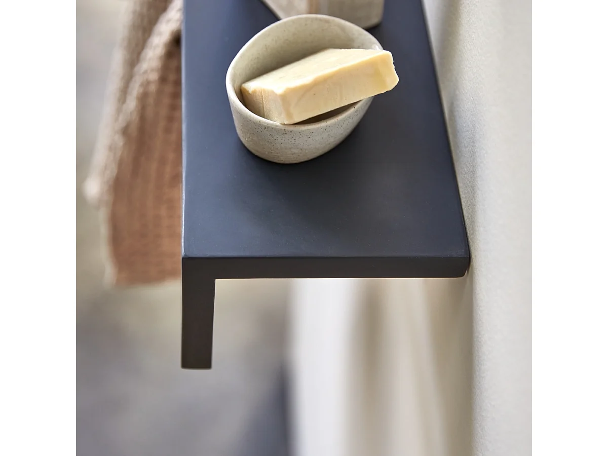 Clea - Wall mounted towel rail in black terrazzo