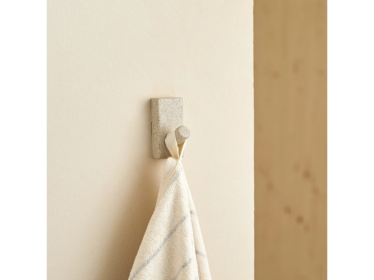 Patère rectangulaire en terrazzo Sara, cream