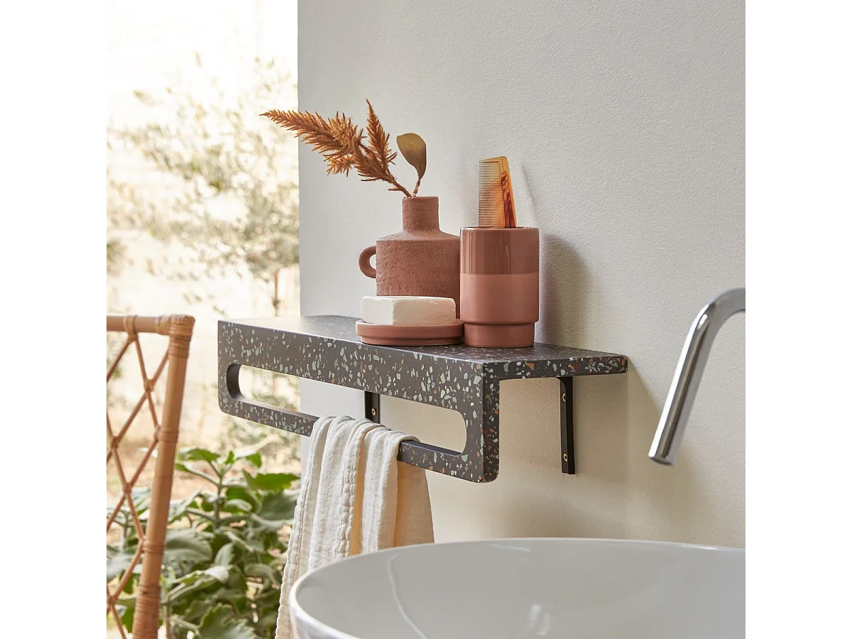 Clea - Wall mounted towel rail in confetti terrazzo