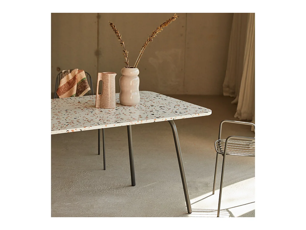 Rechteckiger Tisch aus Premium-Terrazzo und Metall 160 cm Elio brown