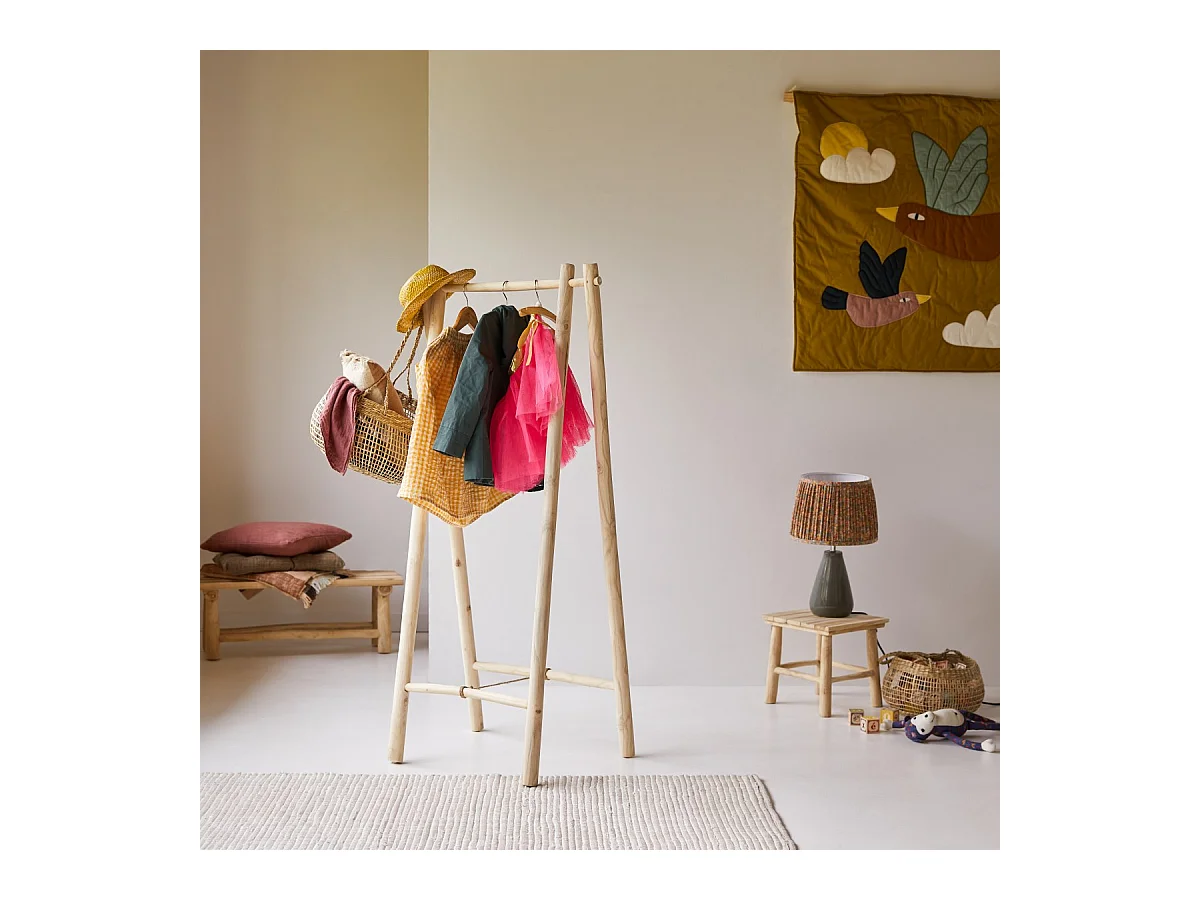 Einfacher Kleiderständer Kilim aus Teakholz für Kinder 160