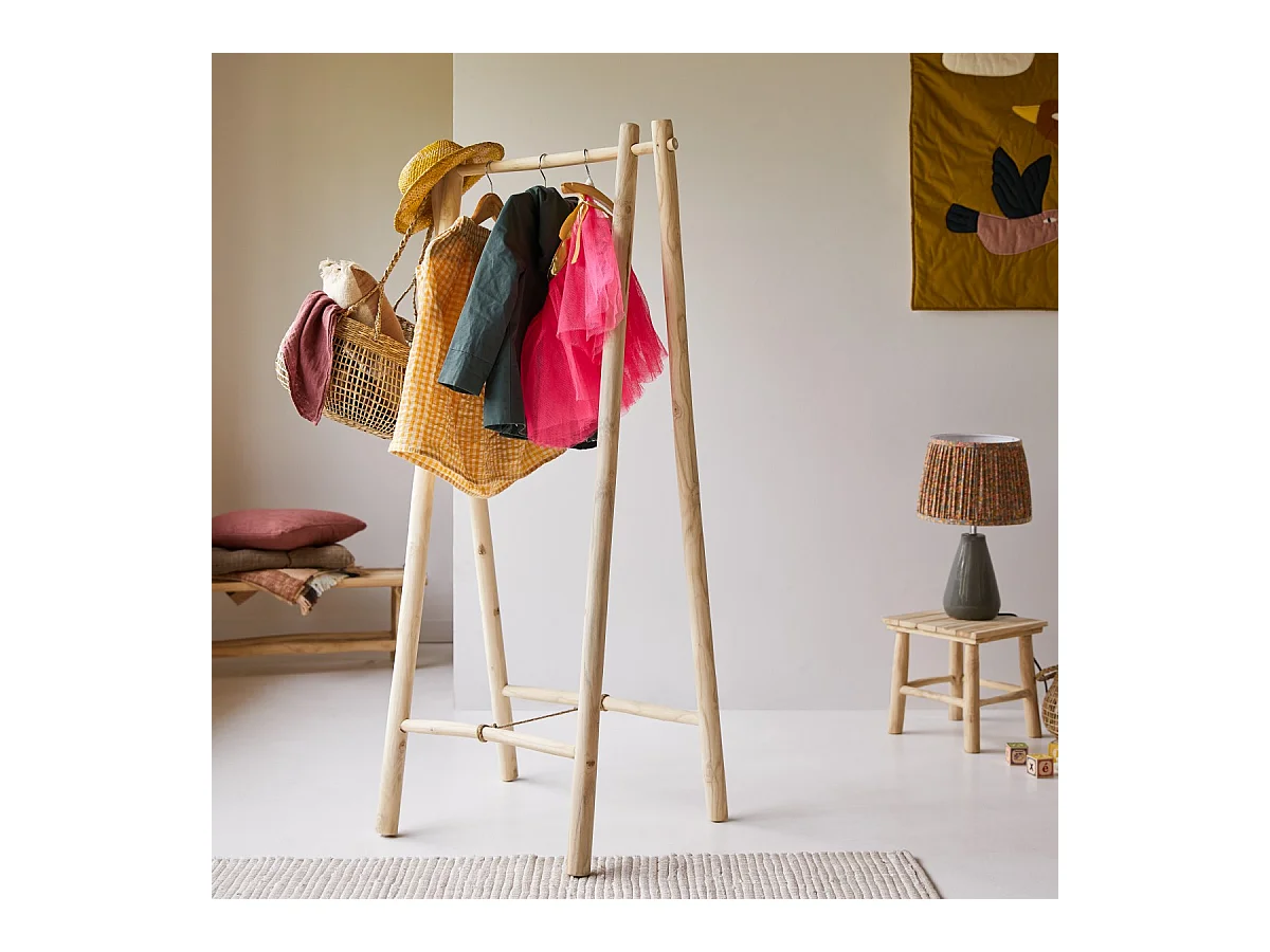 Einfacher Kleiderständer Kilim aus Teakholz für Kinder 160
