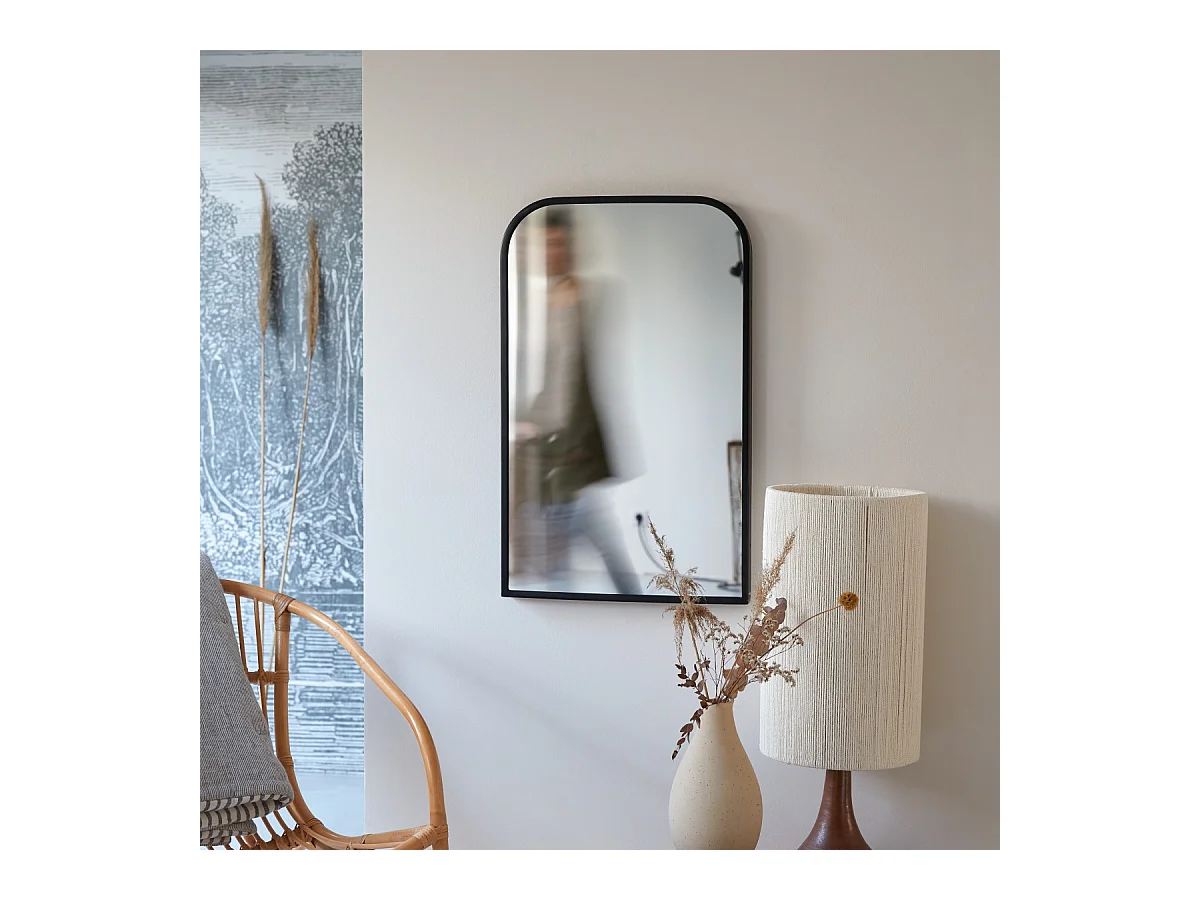 Spiegel aus Metall 80x50 cm in schwarz industreiller Stil Loft Stil neu Tikamoon