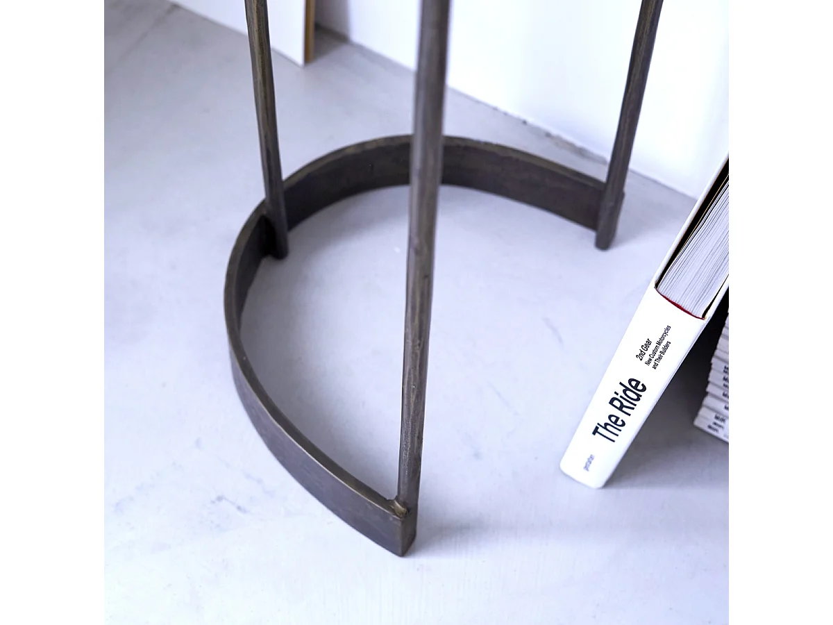 Ovale Konsole aus Metall mit heller Marmorplatte und Metallstruktur 120 cm Gusta