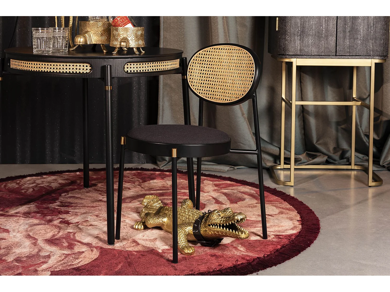 2 Chaise contemporaines "Don't Stop The Webbing"