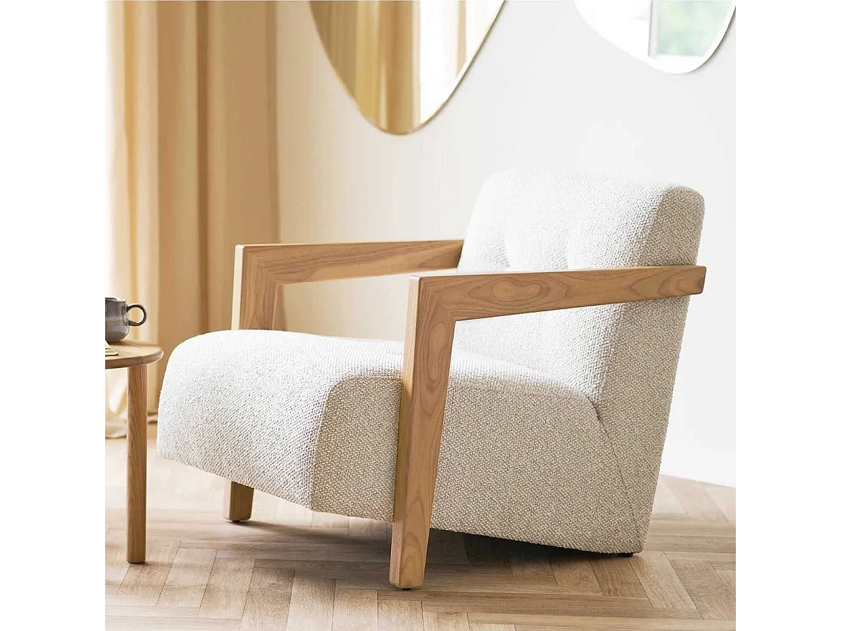 Fauteuil lounge vintage en tissu bouclette beige et accoudoirs en bois - FERNAND