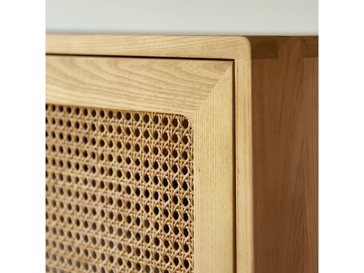 Kinderschrank Luis aus massivem Ulmenholz und Rattangeflecht