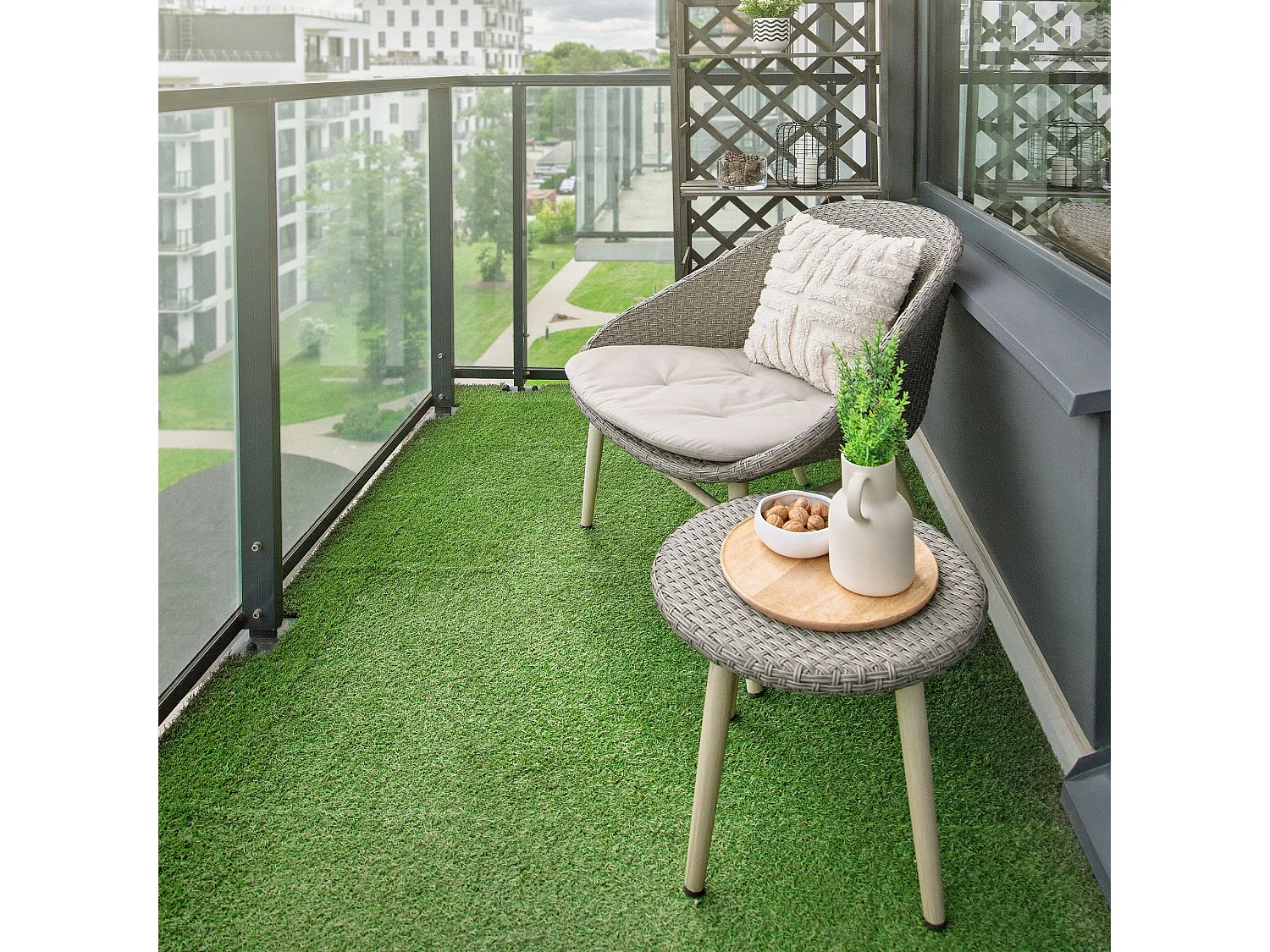 Dalles gazon synthétique 30x30 cm lot de 22 pièces 2m² clipsables avec drainage pelouse artificielle résistante UV jardin terrasse balcon intérieur