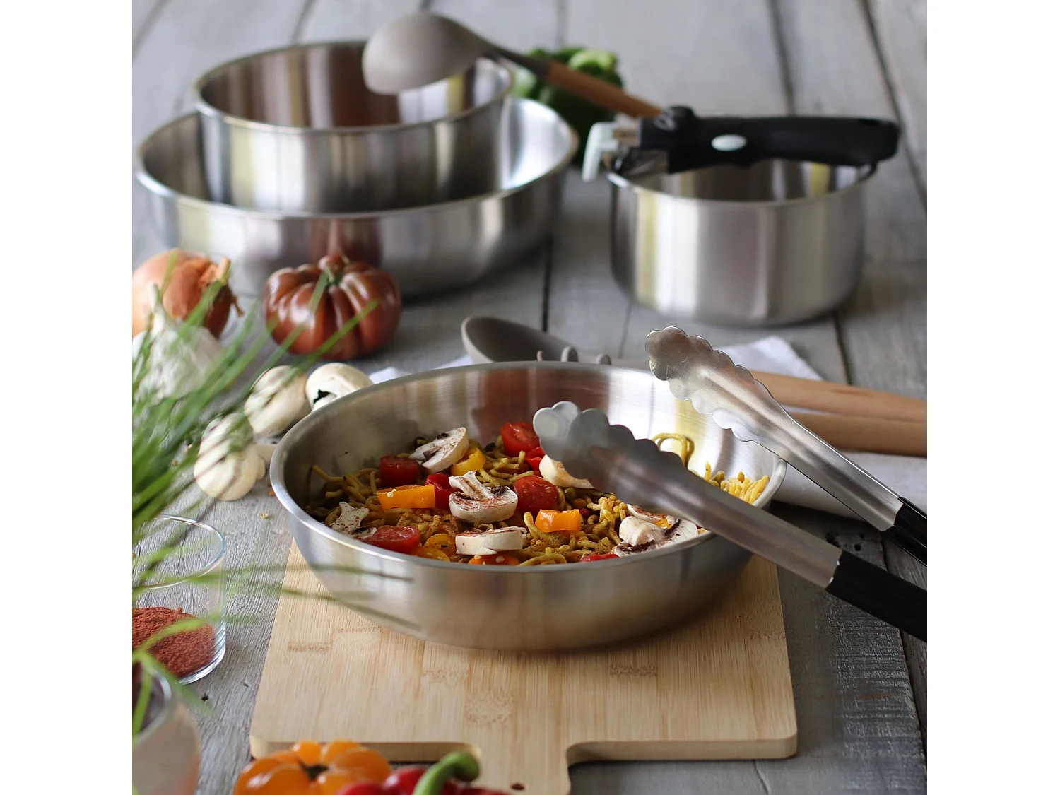 Menastyl - Lot De 3 Poeles Iris 20/24 Et 28cm En Acier Inoxydable Avec Poignee