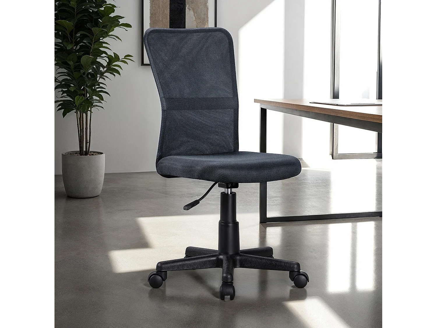 Chaise de bureau TODI gris assise pivotante et réglable en hauteur 99 cm, roulettes adaptées à la moquette
