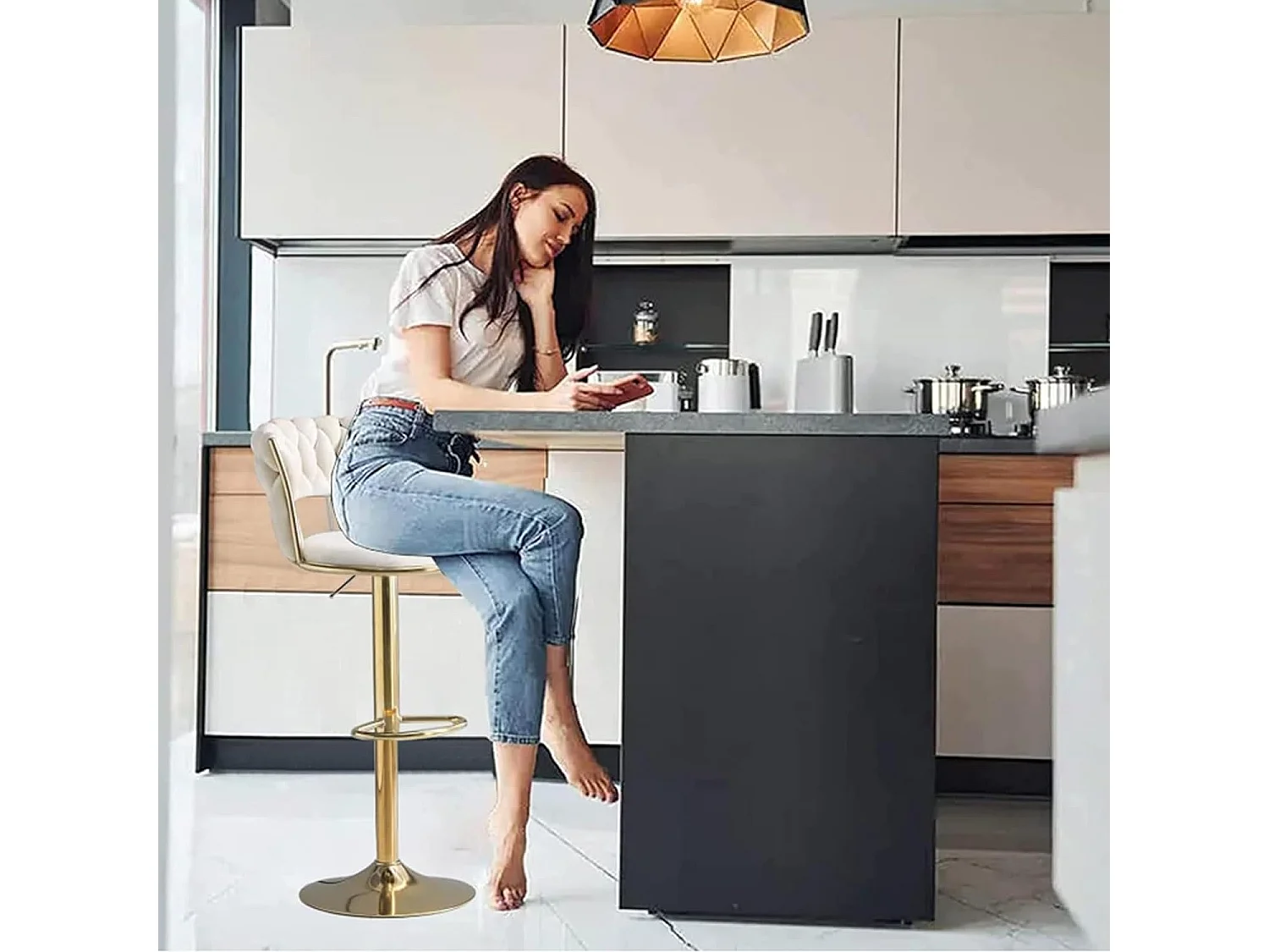 Lot de 4 Tabourets de Bar – Assise Tissée Ivoire – Pieds Dorés – Hauteur Réglable – 360° Rotatifs – Idéal pour Cuisine et Bar