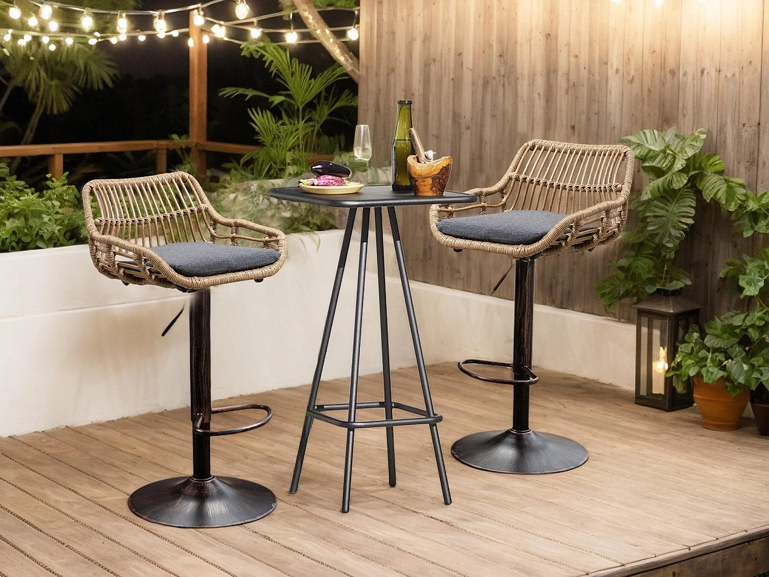 Lot de 2 Tabourets de Bar – Assise en Lin Gris – Base Métallique Marron – Design en Rotin – Confort Optimal