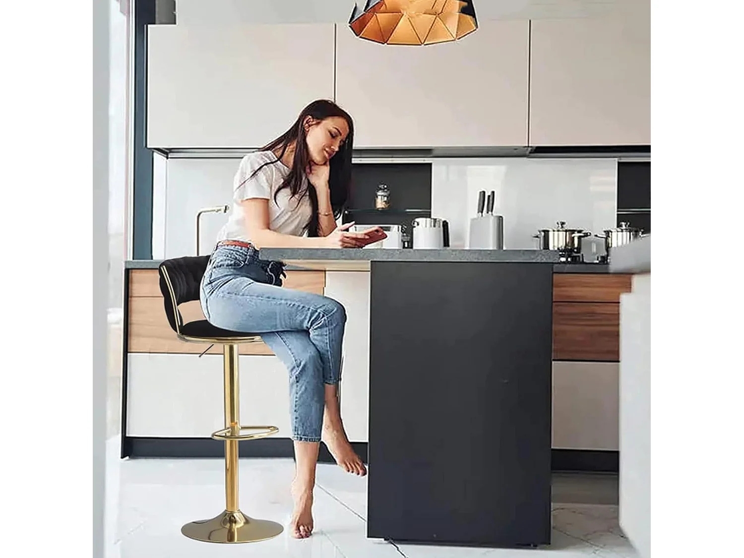 Lot de 2 Tabourets de Bar – Assise Tissée Noire – Pieds Dorés – Hauteur Réglable – 360° Rotatifs – Idéal pour Cuisine et Bar