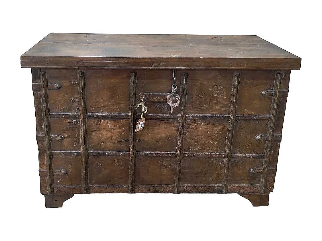 Baú em madeira artesanal castanho 130x47x85cm