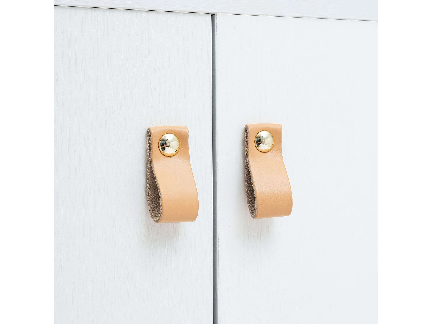 Aparador Anzio com 3 portas, pés de pinho, 140x68x35 cm, branco fosco
