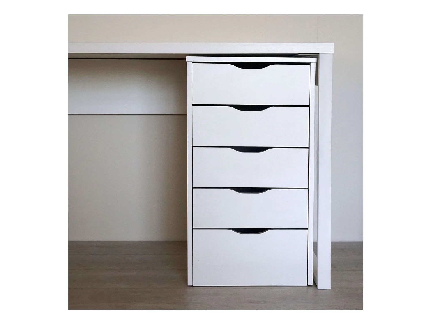 Bureau blanc à 5 tiroirs Eko 71 x 40 x 43 cm