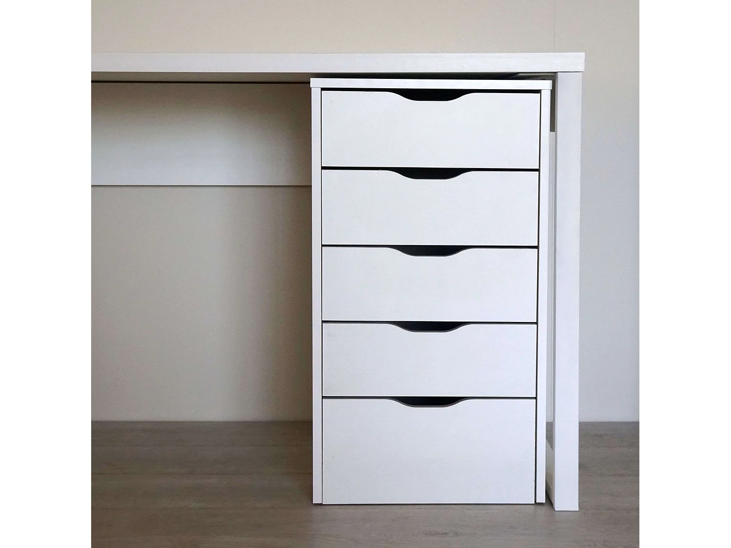 Bureau blanc à 5 tiroirs Eko 71 x 40 x 43 cm