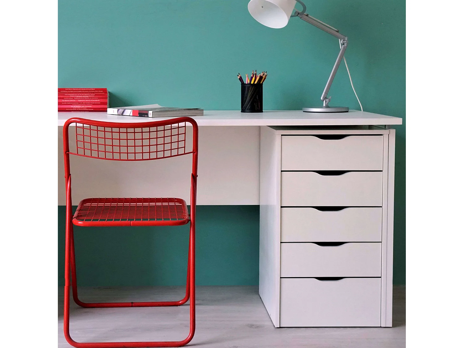 Bureau blanc à 5 tiroirs Eko 71 x 40 x 43 cm