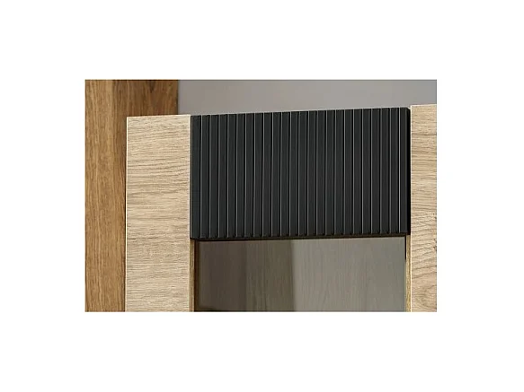Vitrine DOUM – Chêne clair et noir – L70 x H192 x P40 cm