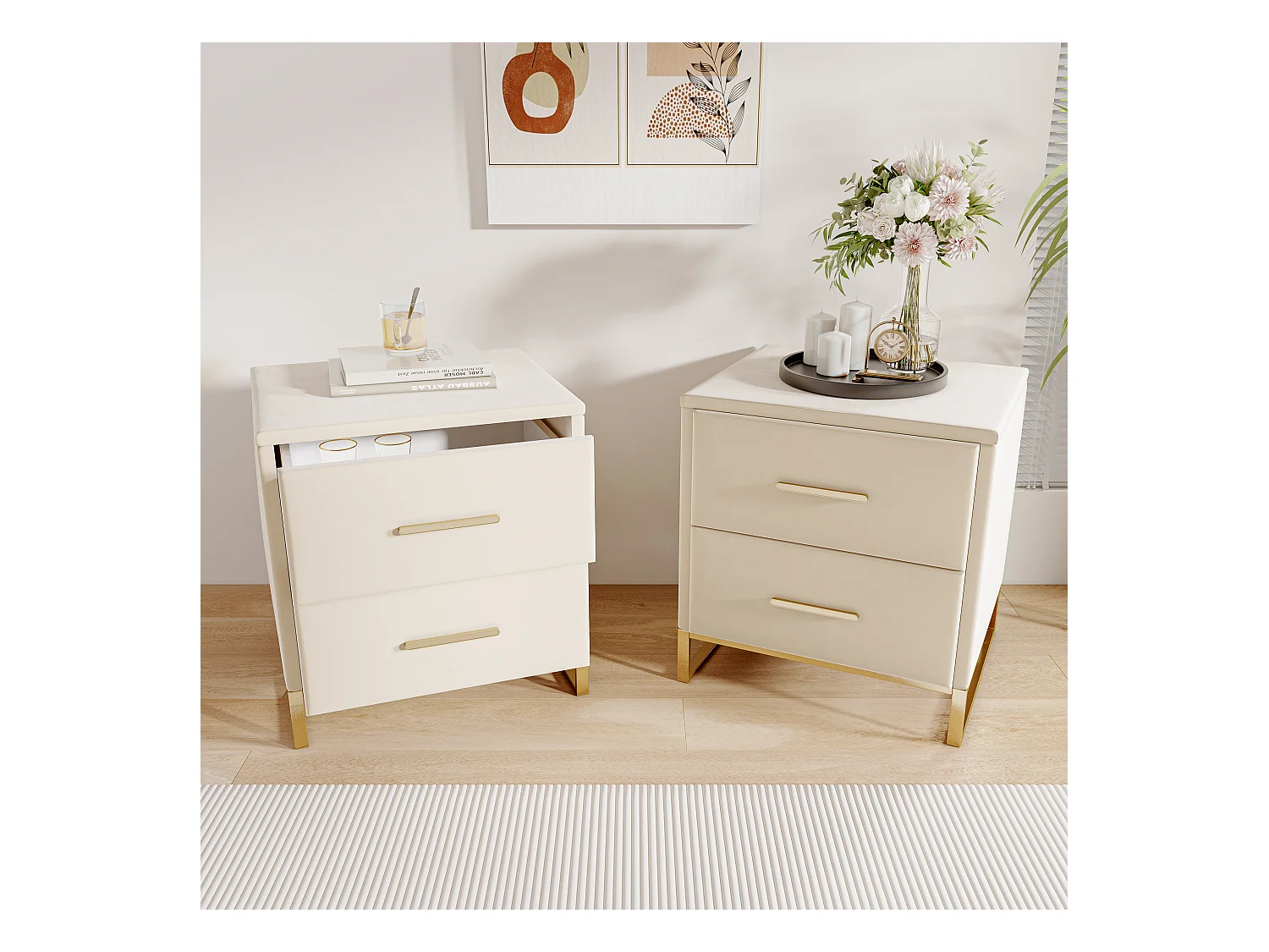 Nachtkastje met 2 lades in beige fluweel met gouden metalen voet – 40x40x50cm