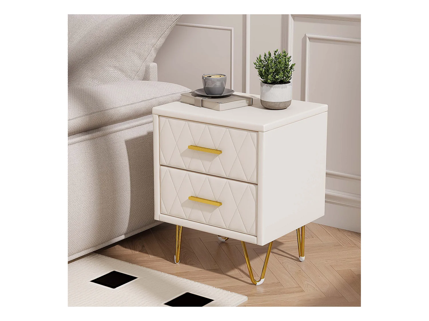 Table de chevet moderne à 2 tiroirs, revêtement beige matelassé et pieds en métal doré – Table de chevet élégante 41 x 35,5 x 51 cm