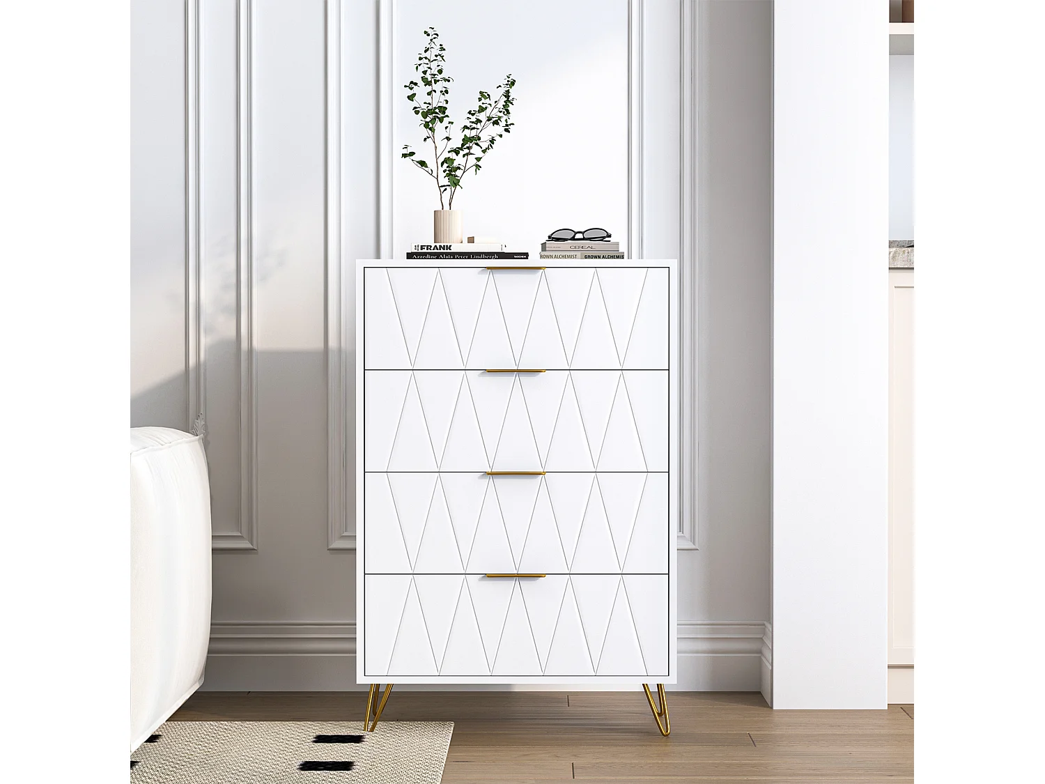 Commode blanche moderne à 4 tiroirs avec façade texturée géométrique et poignées dorées