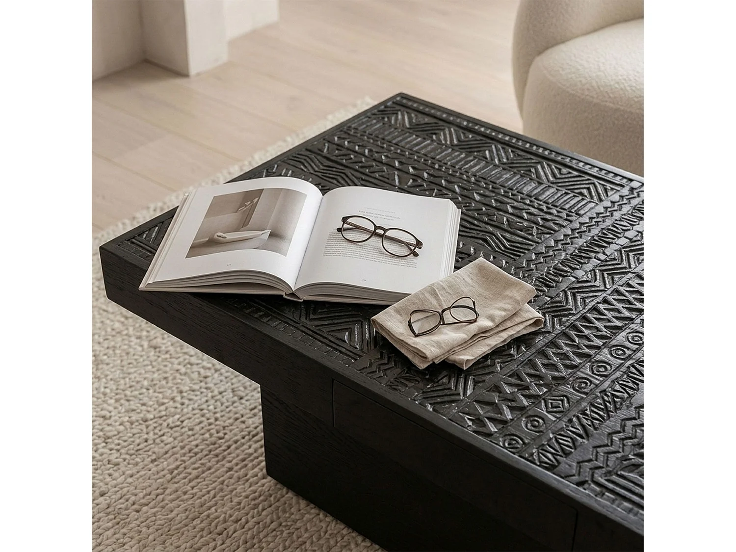 Table rectangulaire style ethnique 60x120cm Kinshasa 2 tiroirs Bois Noir