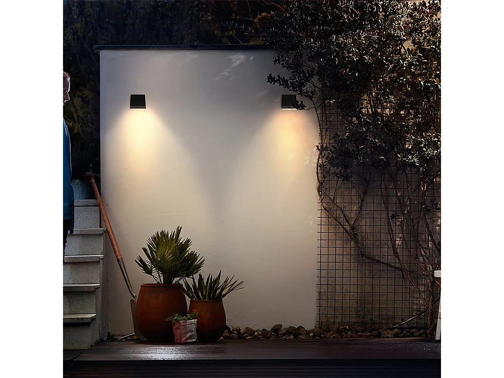 Lot de 2 lampes solaires EZIlight® Solar Wall S25