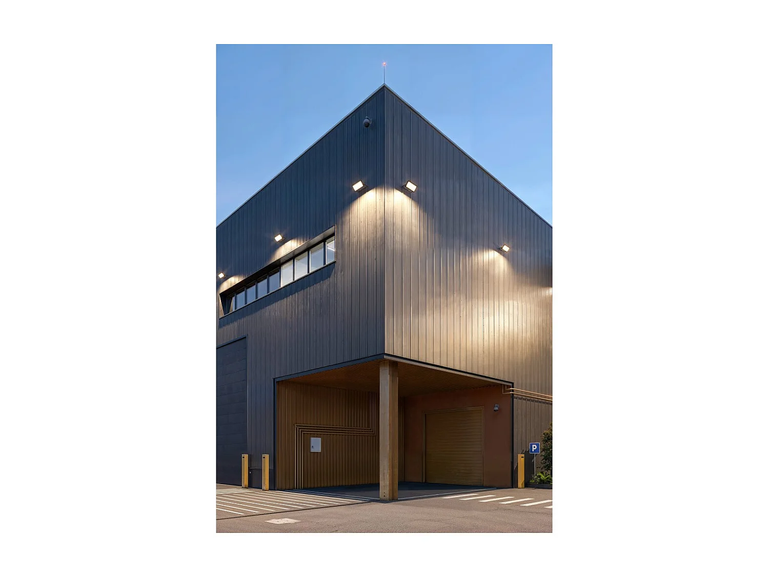 Beneito & Faure Polaris 100W CCT IP65 120° LED-Flutlicht für den Außenbereich - 3000K/4000K/5000K - Mattweiß