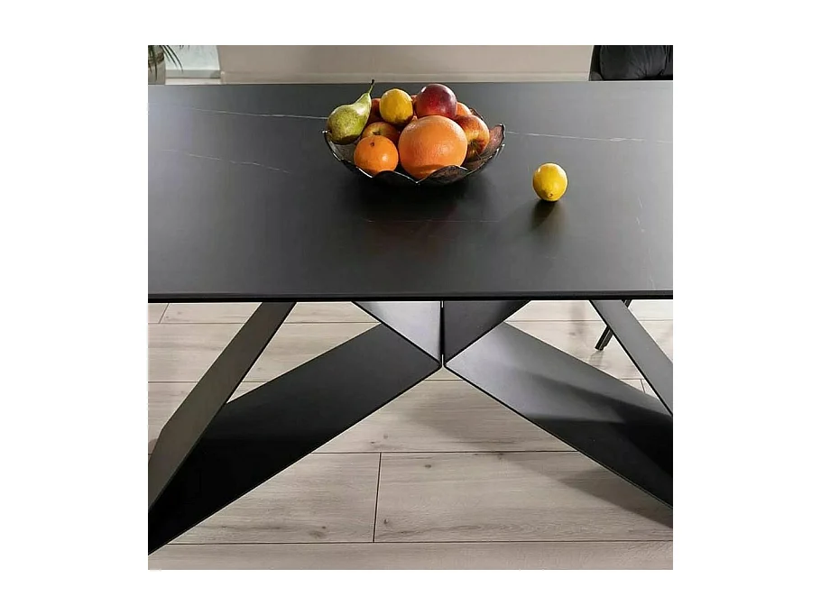 Table à manger design extensible céramique et métal 160cm Sahara noir Holly