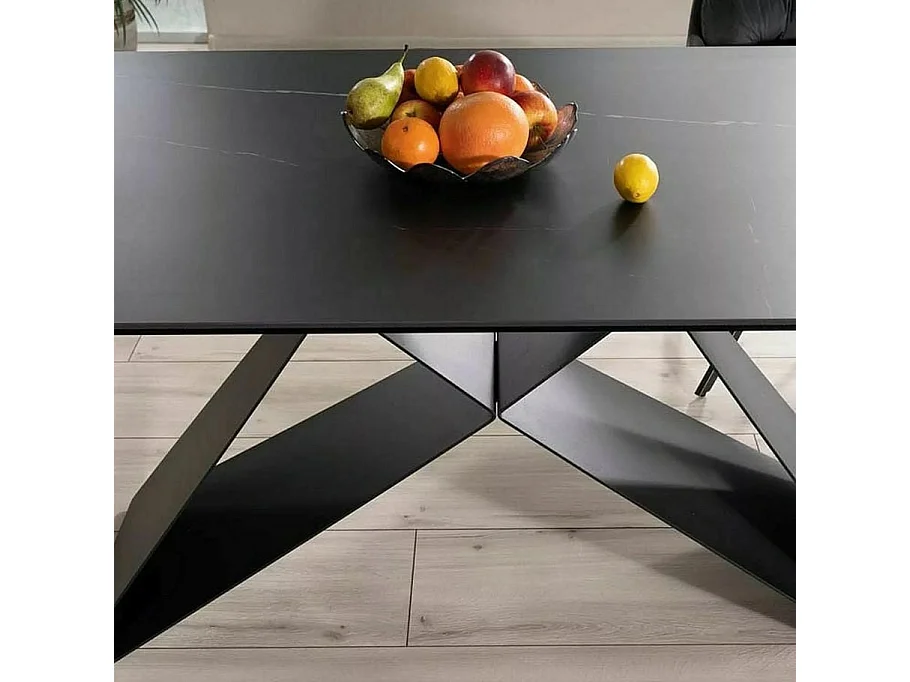 Table à manger design extensible céramique et métal 160cm Sahara noir Holly