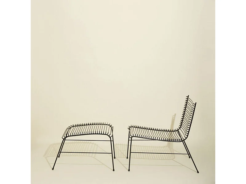 Repose pieds en métal moderne SITYO