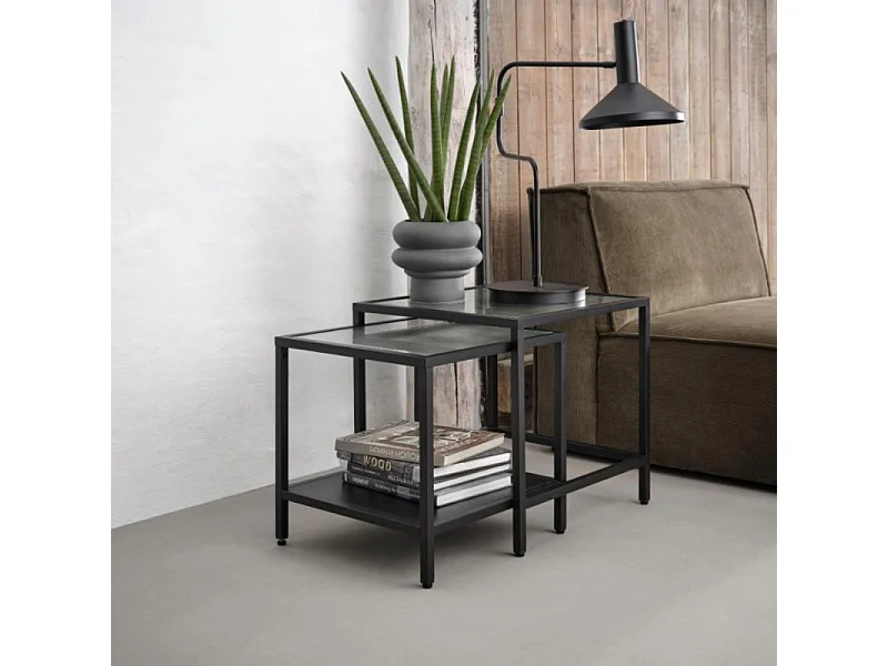 Set de 2 tables d'appoint en métal et verre cannelé JALYA