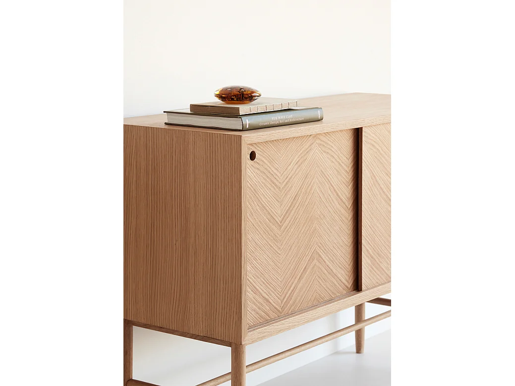 Hübsch Cómoda Portas Deslizantes Natural HERRINGBONE