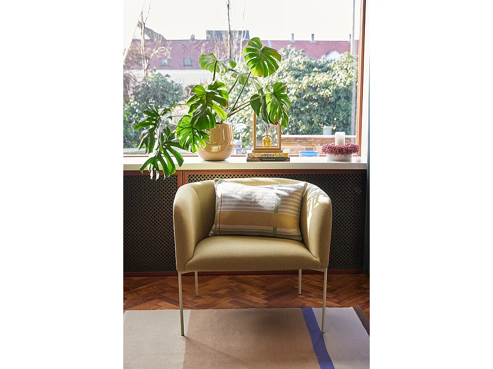Hübsch Poltrona lounge Gialla EYRIE