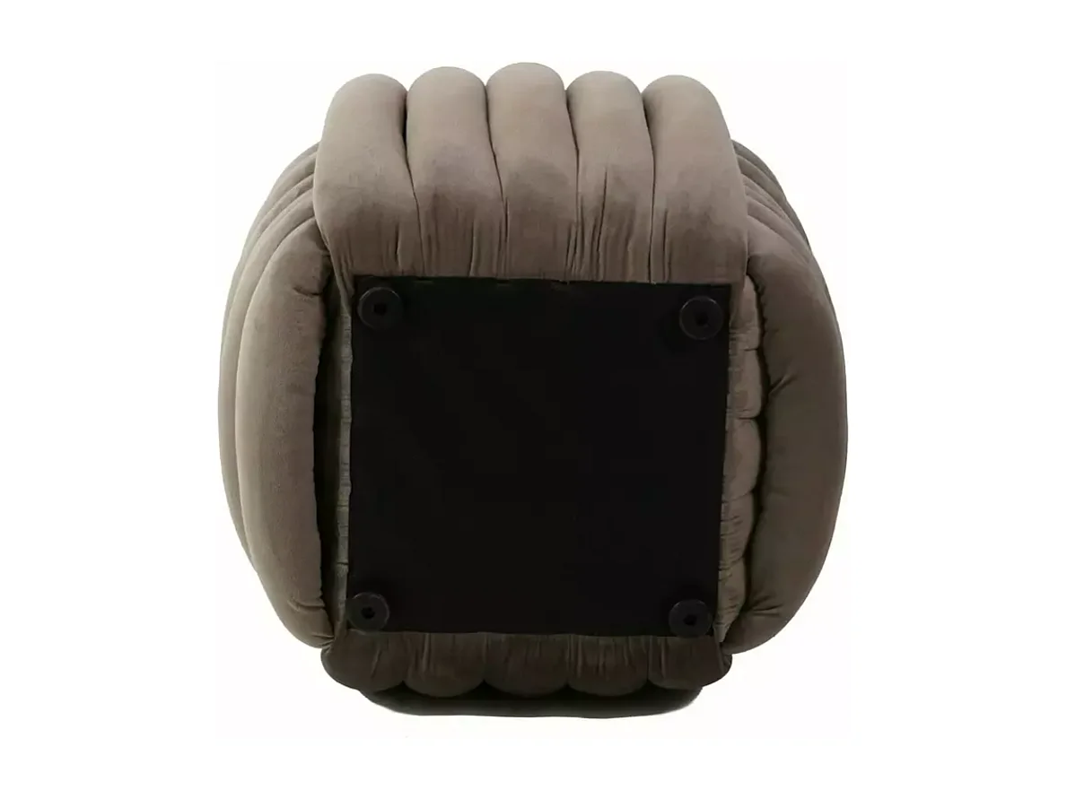 Pouf carré en velours beige foncé effet matelassé, assise moelleuse COULIZ
