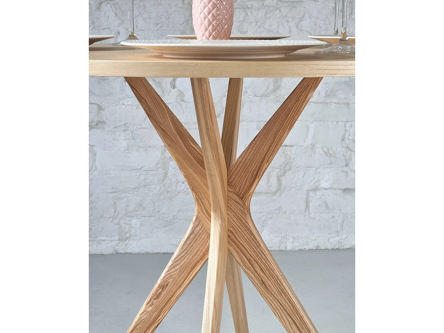 Kleiner runder Esstisch 70 cm Jubi Eschenholz