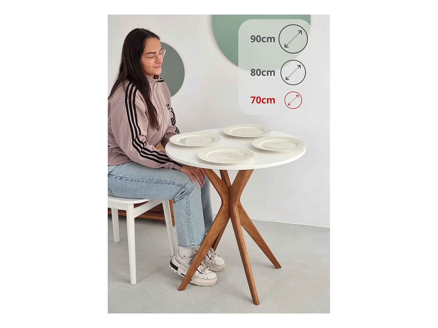 Table à manger ronde 70cm Jubi Gris Béton | Pied en frêne