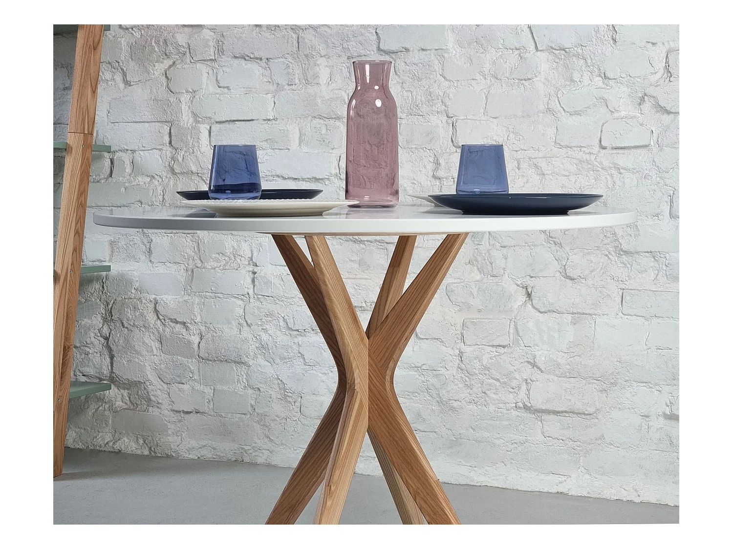 Table à manger ronde 70cm Menthe Éphémère | Pied en frêne