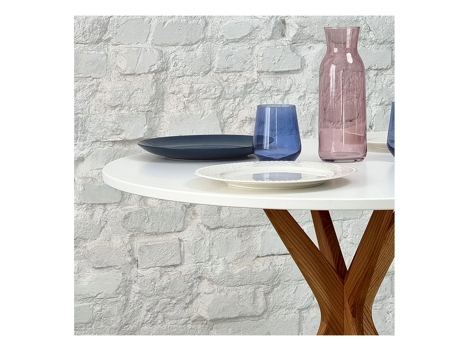 Table à manger ronde 90cm Vert Sauge | Pied en frêne teinté chêne