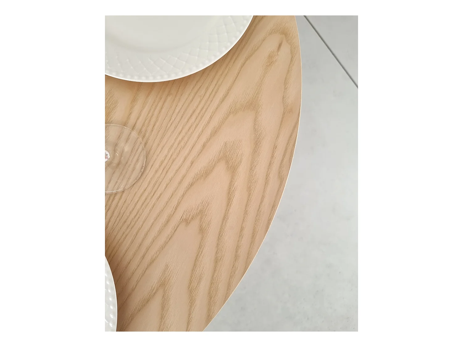 Table à manger ronde 60 cm Jubi bois de frêne