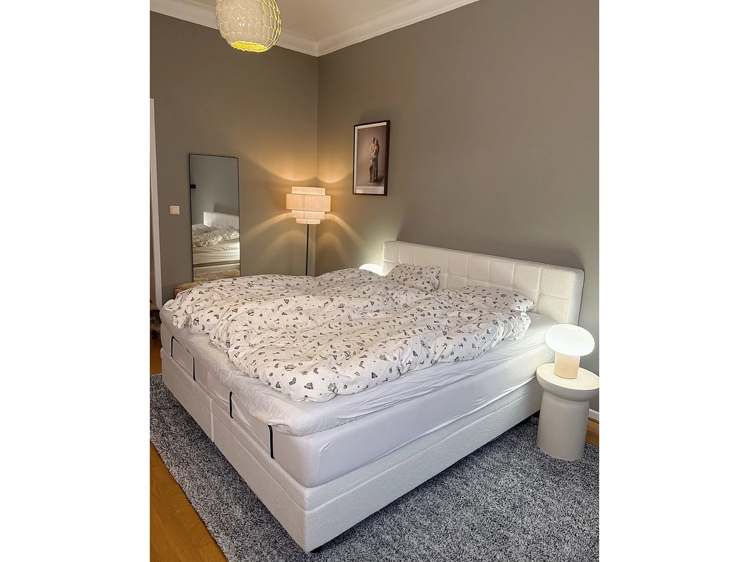 Lit réglable Bouclé DUKE 180 x 200 cm Blanc cassé