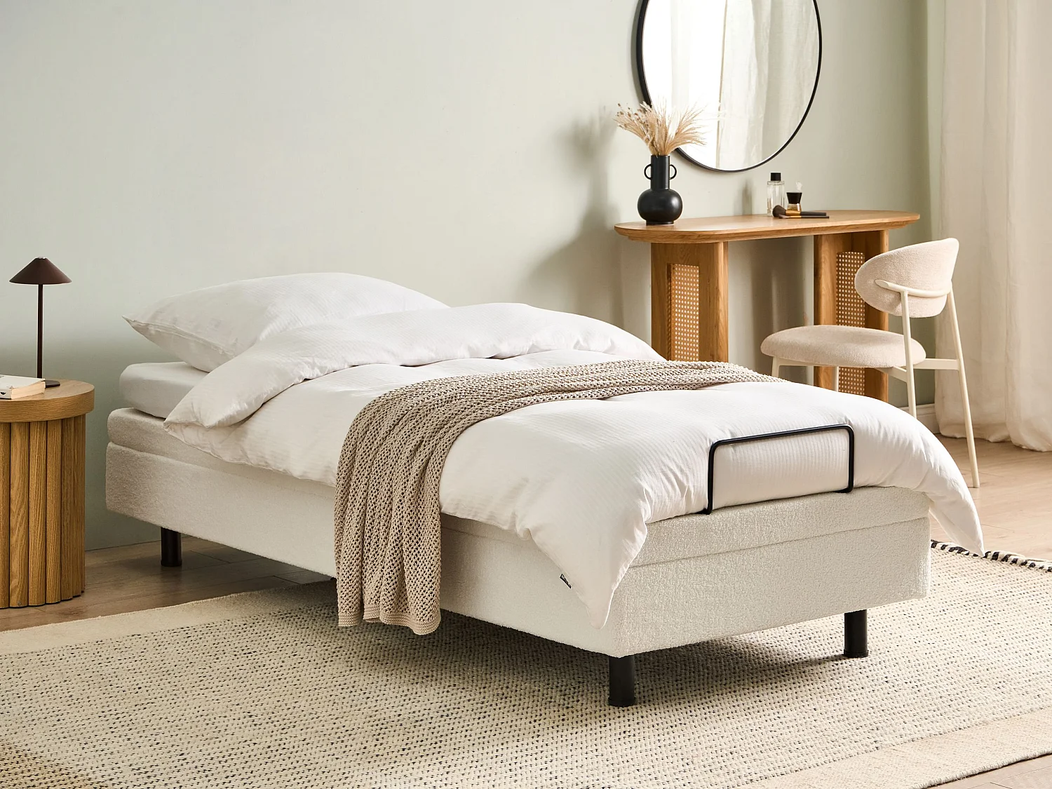 Lit réglable sans tête de lit Bouclé DUKE 80 x 200 cm Blanc cassé