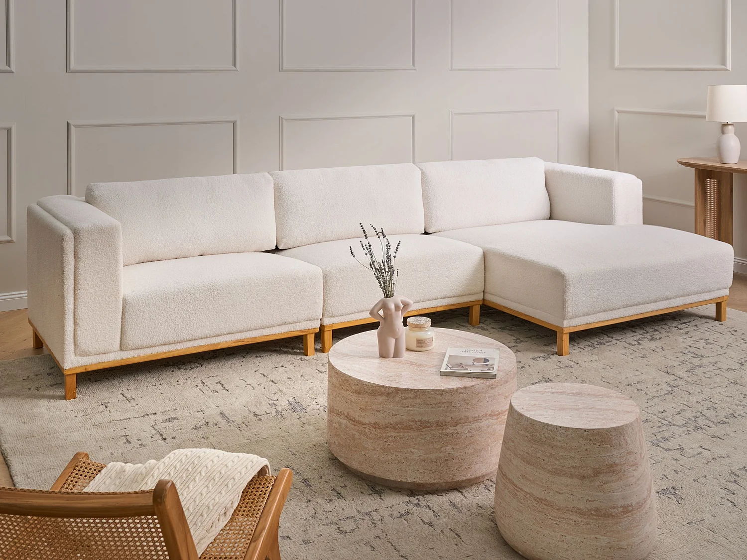 Canapé d'Angle à droite 5 Places Moderne en Bouclé avec Accoudoirs Pieds en Bois Blanc Cassé Veng