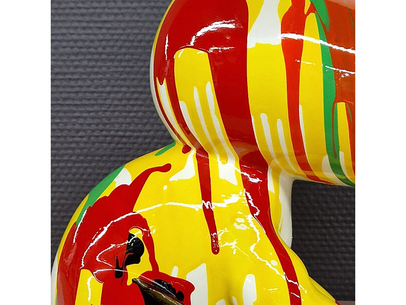 Statue chien assis avec coulures jaune et rouge H28 cm - SNOOP DRIPS