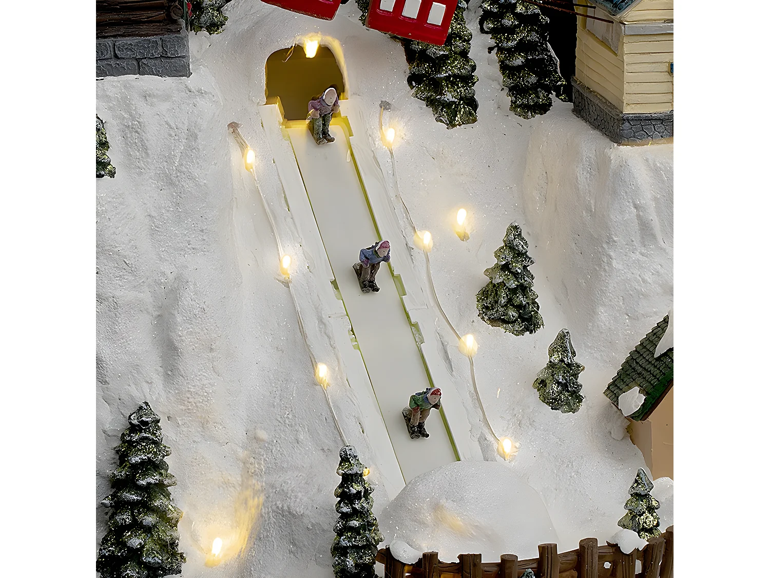 Village de Noël lumineux, animé et musical Piste de Ski et Téléphérique
